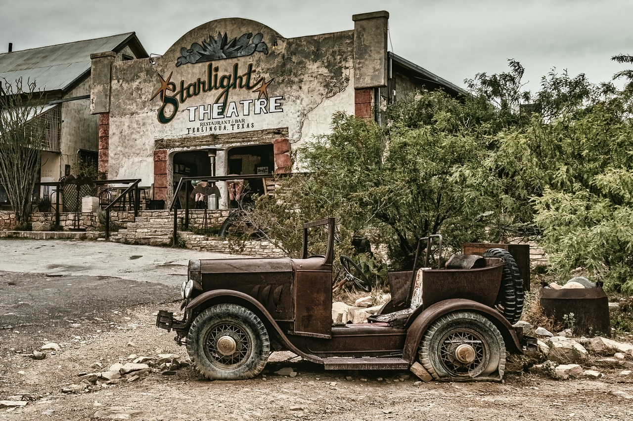 Highly Commended - Starlight Theatre by Trevor Buckle