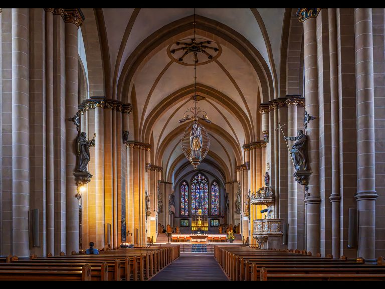 2nd Place -  Paderborn cathedral Alun Lambert BPE3*, CPAGB