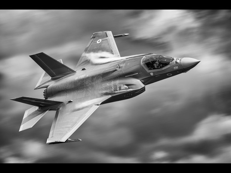 Jt 3rd Place - F35 fast pass by Ian Meir BPE3*, CPAGB