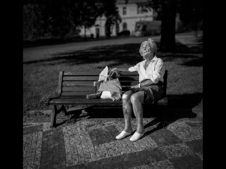 Commended - Enjoying the sun by Rob Totty CPAGB, BPE3