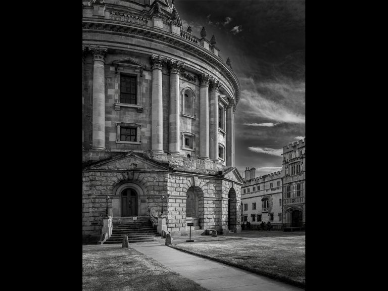 Highly Commended - Radcliffe Camera by Alun Lambert CPAGB, BPE3